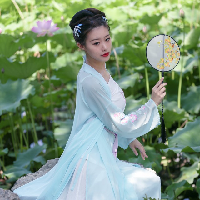 斐然OvO的个人主页 - 半次元 - ACG爱好者社区